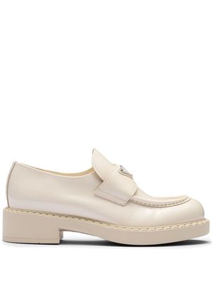 Prada Chocolate patent leather loafers - White