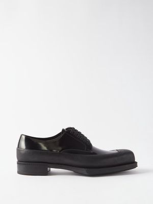 Prada - Contrast-panels Leather Derby Shoes - Mens - Black