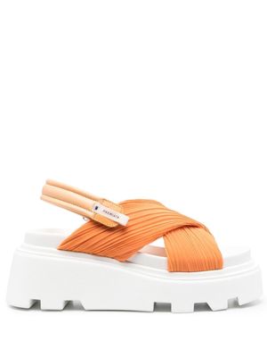 Premiata side touch-strap fastening sandals - Orange