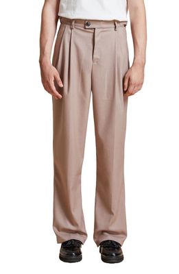 Profound Pleated Dress Pants in Sand