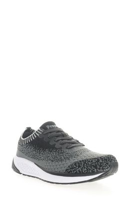 Propét EC-5 Slip-On Sneaker in Black