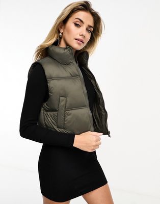 Pull & Bear cropped padded nylon vest with zip detail in taupe-Neutral