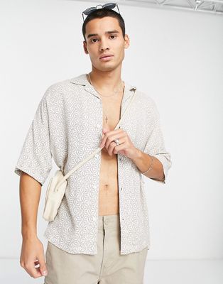 Pull & Bear geometric jacquard shirt in beige-Neutral