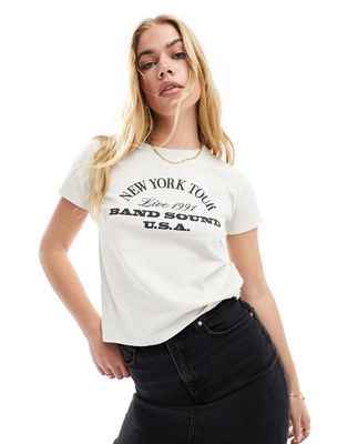 Pull & Bear graphic 'New York Tour' T-shirt in ecru-Neutral