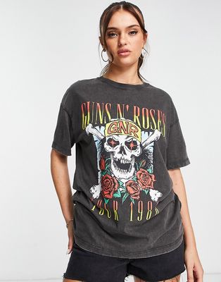 Pull & Bear Guns N' Roses oversized band t-shirt in black