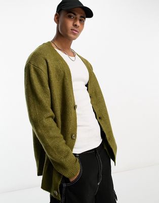 Pull & Bear knitted cardigan in khaki-Green