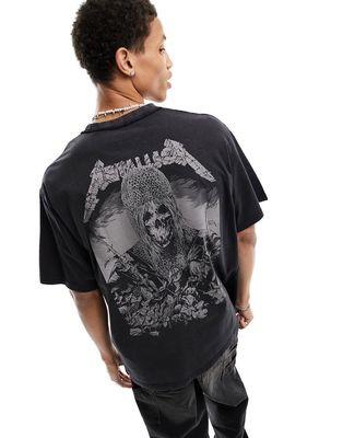 Pull & Bear Metallica t-shirt in black