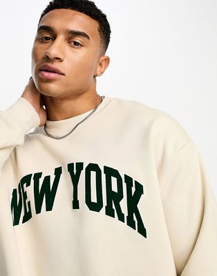 Pull & Bear New York sweatshirt in ecru-Neutral