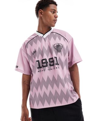 Pull & Bear retro sports t-shirt in pink