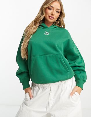 Puma classics hoodie with logo in green