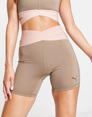 Puma Training Desert banded shorts in brown