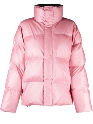 Rains logo-patch puffer jacket - Pink