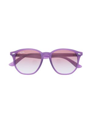 RAY-BAN JUNIOR logo-print wayfarer-frame sunglasses - Purple