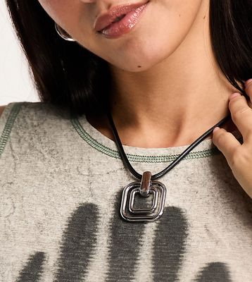 Reclaimed Vintage double ring necklace on cord-Black