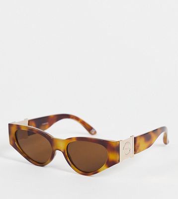 Reclaimed Vintage Inspired cat eye sunglasses in tortoiseshell-Brown