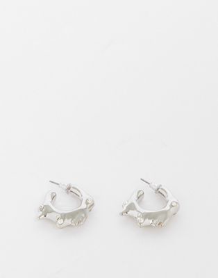 Reclaimed Vintage inspired unisex molten earrings in silver-Gold