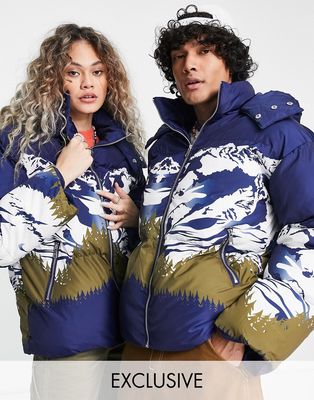 Reclaimed Vintage inspired unisex puffer with landscape print in navy-Blues
