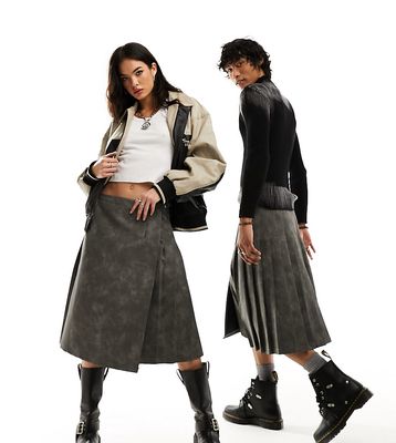 Reclaimed Vintage unisex midi kilt skirt in washed faux leather-Black