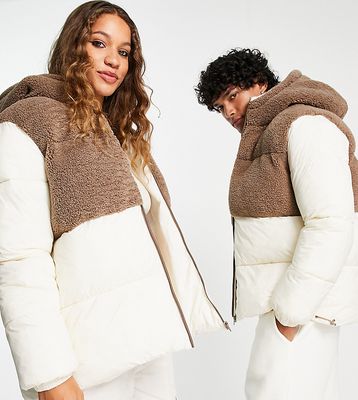 Reclaimed Vintage unisex puffer with borg mix in cream-White