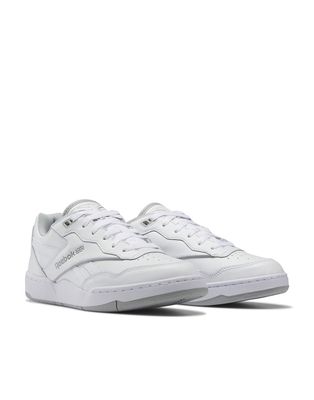 Reebok BB 4000 II unisex sneakers in white with gray detail