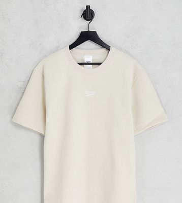 Reebok classics wardrobe essentials towelling t-shirt in beige-Neutral