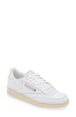 Reebok Club C 85 Vintage Sneaker in White/chalk/lilac