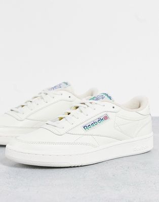 Reebok Club C 85 Vintage sneakers in chalk with towelling lining-White