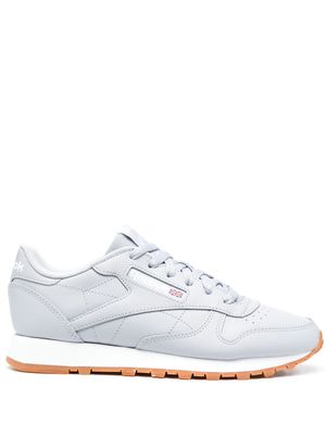 Reebok logo-patch low-top leather sneakers - Grey