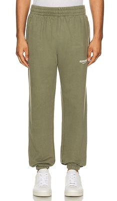 REPRESENT Owners Club Sweatpants in Olive