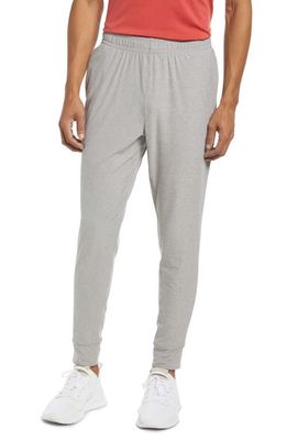 Rhone Men's Reign All Around Joggers in Light Gray Heather