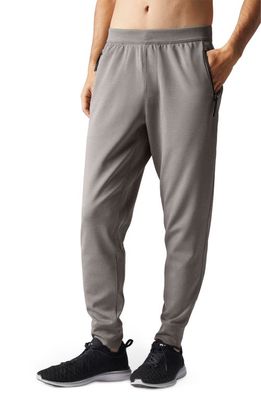 Rhone Warm Up Tech Joggers in Heather Gray