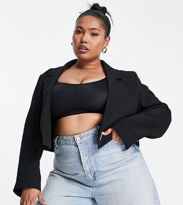 River Island Plus cropped blazer in black