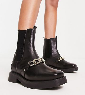 River Island Wide Fit chain detail gusset boots in black