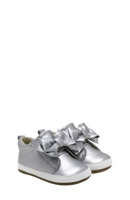 Robeez Aria Metallic Leather Bootie in Silver