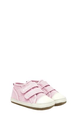 Robeez® Brooks Crib Sneaker in Light Pink 