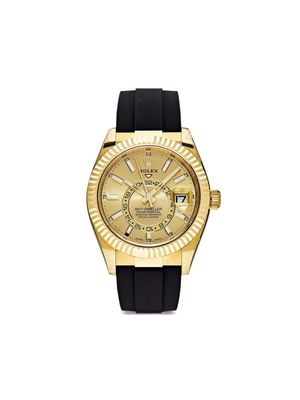 Rolex 2021 pre-owned Sky-Dweller 42mm - Gold