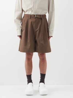 Sacai - Belted Single-pleat Canvas Shorts - Mens - Brown