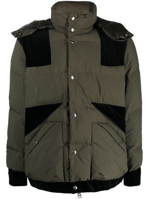 sacai detachable-hood water-repellent padded jacket - Green