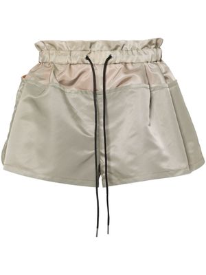 sacai drawstring-fastening shorts - Grey