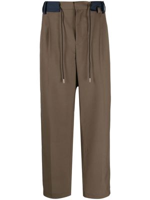 sacai drawstring-fastening waist trousers - Green