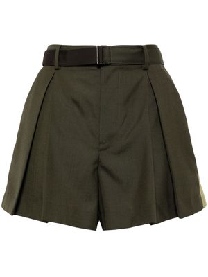 sacai high-rise belted shorts - Green