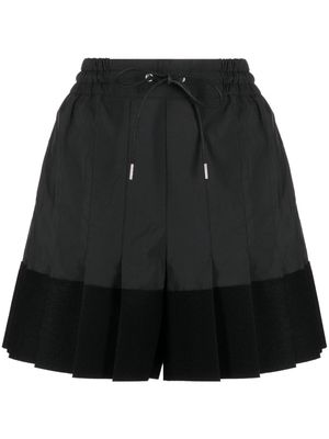 sacai knife-pleated drawstring shorts - Black