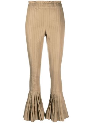 sacai pleated flared trousers - Neutrals