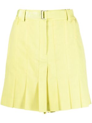 sacai pleated wide-leg tailored shorts - Yellow