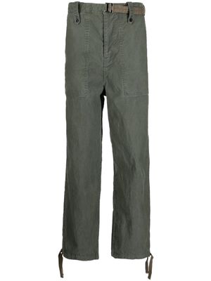 sacai slide-buckle straight-leg trousers - Green