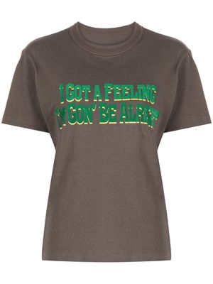 sacai slogan-print cotton T-shirt - Brown
