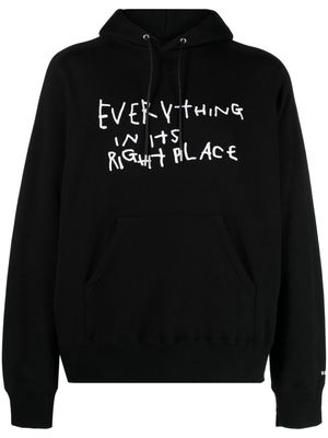 sacai slogan print drawstring hoodie - Black