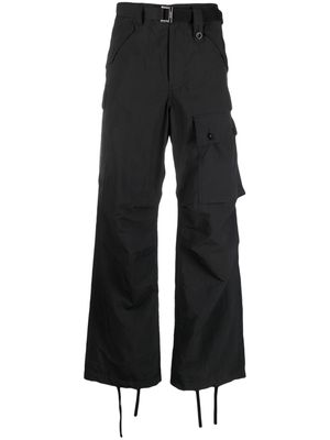 sacai tapered-leg belted drawstring trousers - Black