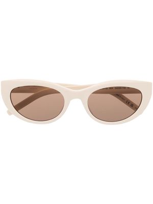 Saint Laurent Eyewear logo cat-eye frame sunglasses - Neutrals