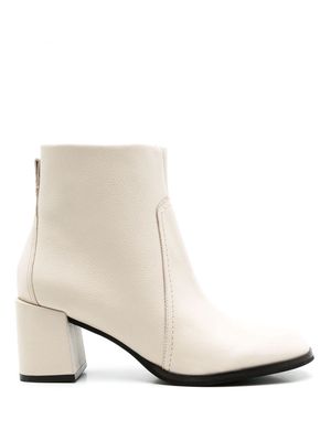 Sarah Chofakian Mariette leather ankle boots - White